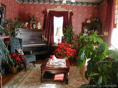 Rocking Horse Inn Ravenna Room photo